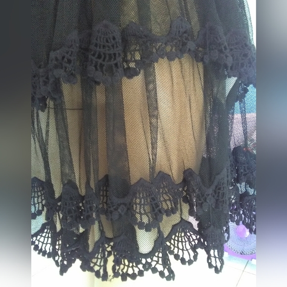 BNWOT ALL LACE / MESH SHEER TOP BY TOBI SZ. SM TOO SEXY BEAUTIFUL!! - Picture 2 of 13